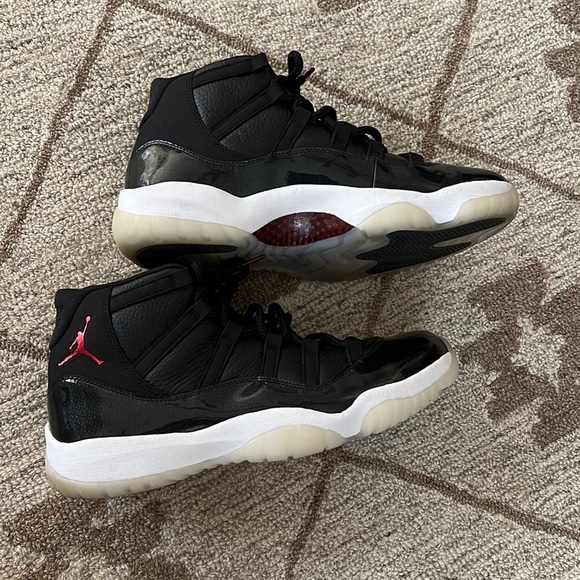 Air Jordan 11 Retro 72-10 - Picture 6 of 10